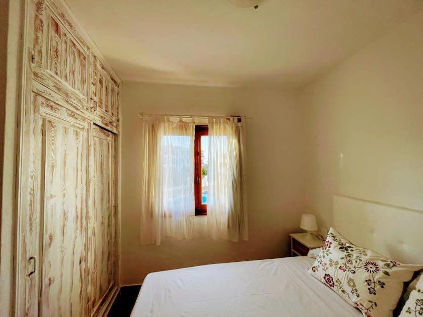 Precioso Apartamento Residencial Con Piscina Cala En Porter  Εξωτερικό φωτογραφία