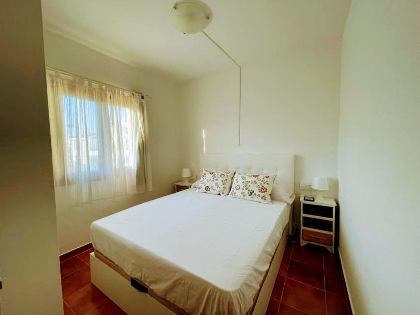 Precioso Apartamento Residencial Con Piscina Cala En Porter  Εξωτερικό φωτογραφία